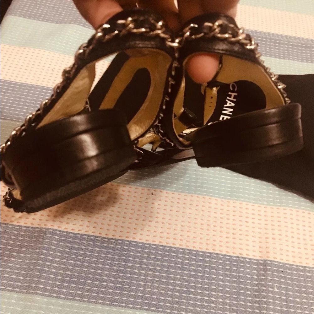 Chanel shoes with new bottoms size 39 - Picture 6 of 11
